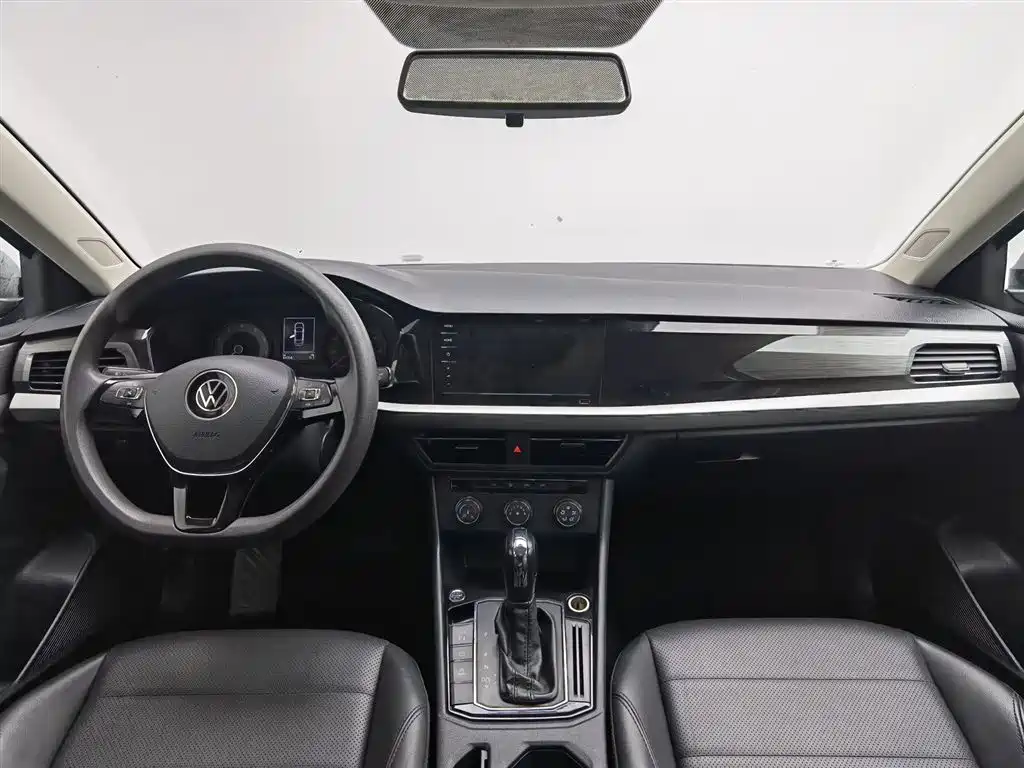 Volkswagen Lavida 2021 1.5L Auto Comfort Edition фото 5
