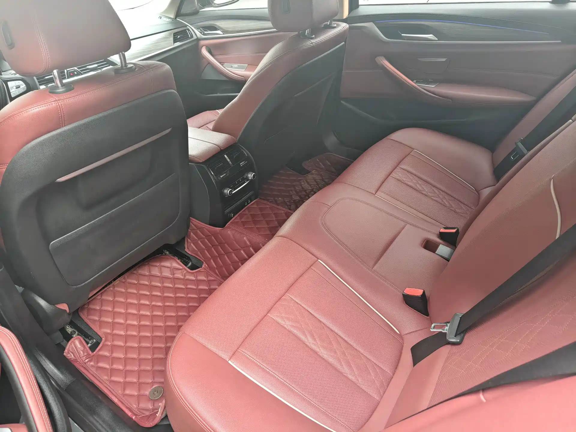 Photo 13 - BMW 5 Series