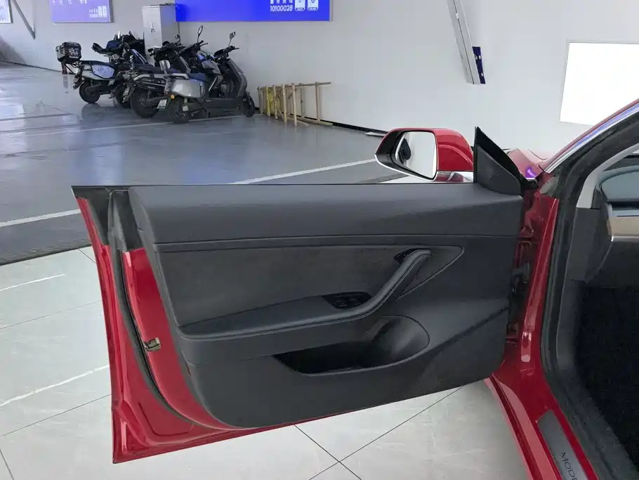 Tesla Model 3 2020 2020 Standard Range Rear-Wheel Drive Upgrade