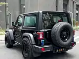 Фото 6 - Jeep Wrangler