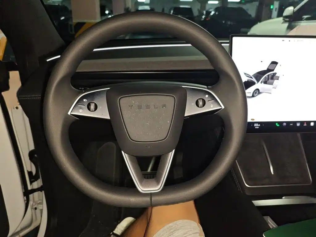 Tesla Model Y L 2025 2025 Facelift Long Range AWD