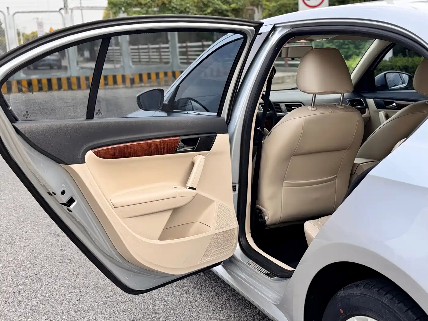Volkswagen Lavida 2012 2013 1.6L Automatic Comfort Edition