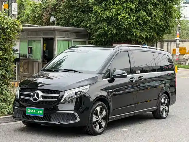 Mercedes-Benz V V 260, Премиум