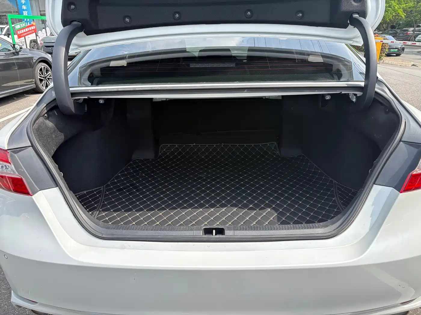 Toyota Camry 2021 2.5S Feng Shang Edition фото 13