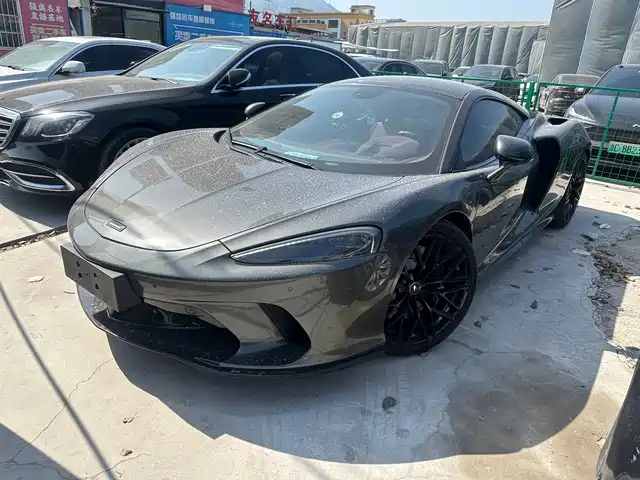 MCLAREN GT