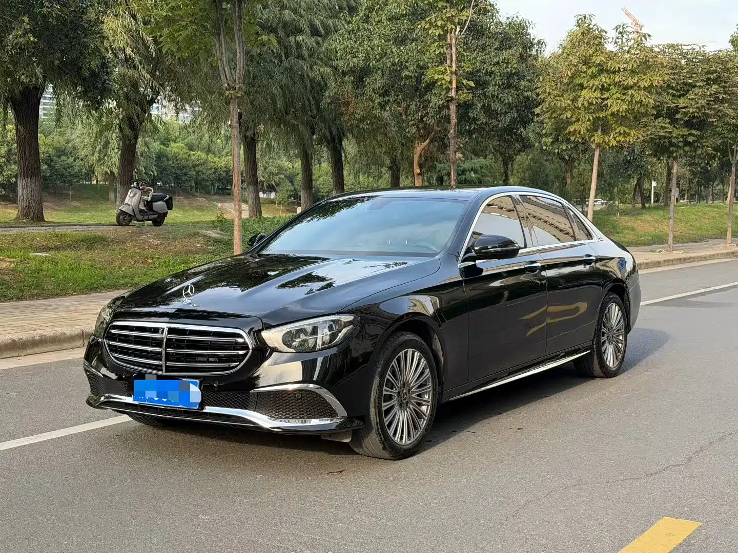Photo 1 - Mercedes-Benz E-Class