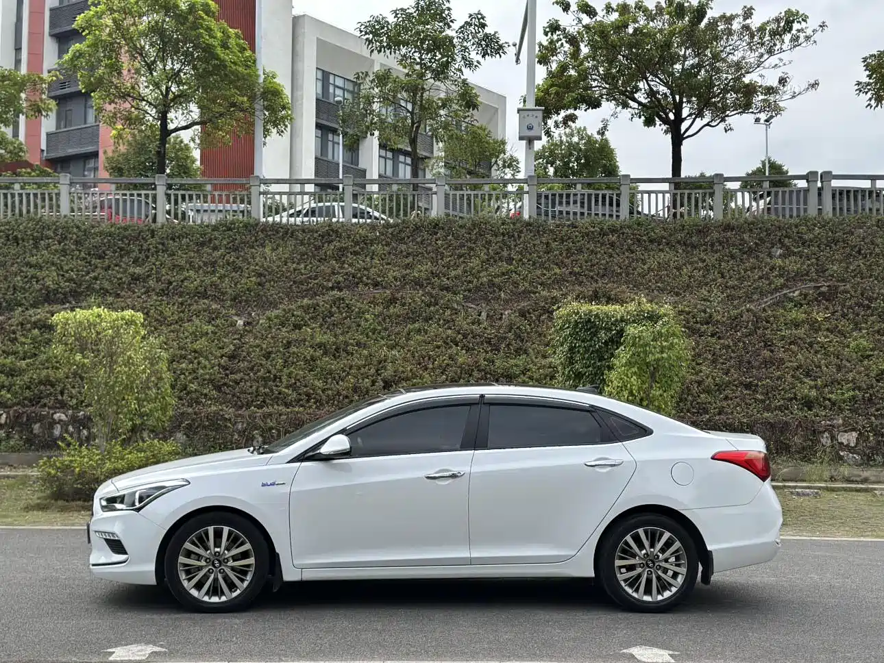 HYUNDAI NAME PICTURE