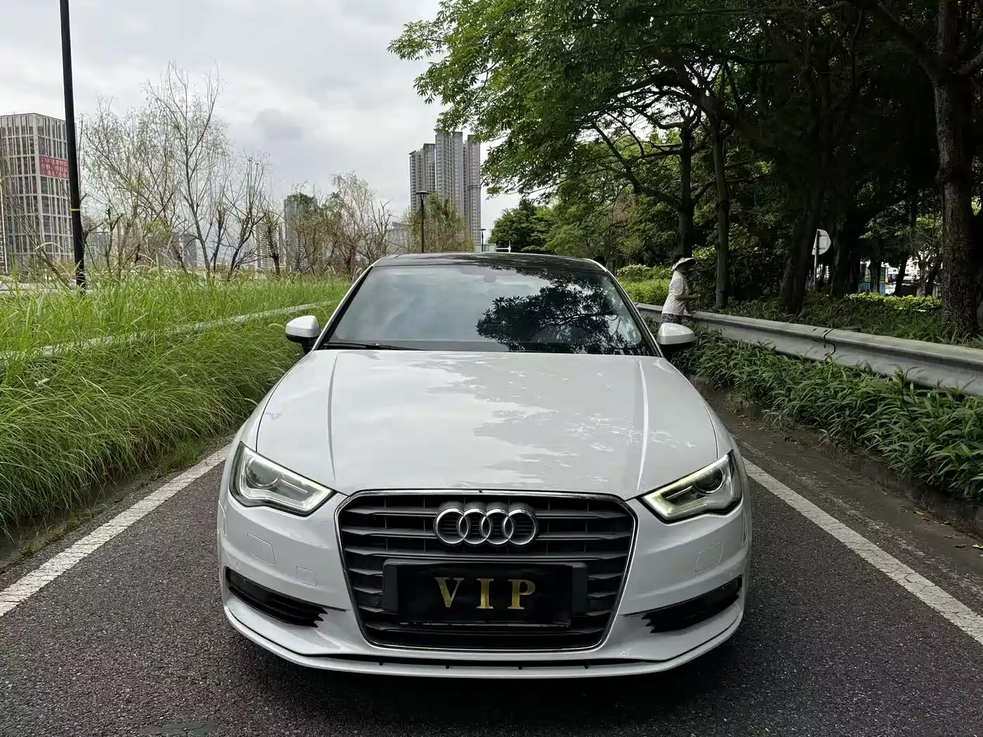 Audi A3 2016 Limousine 35 TFSI Leadership фото 2
