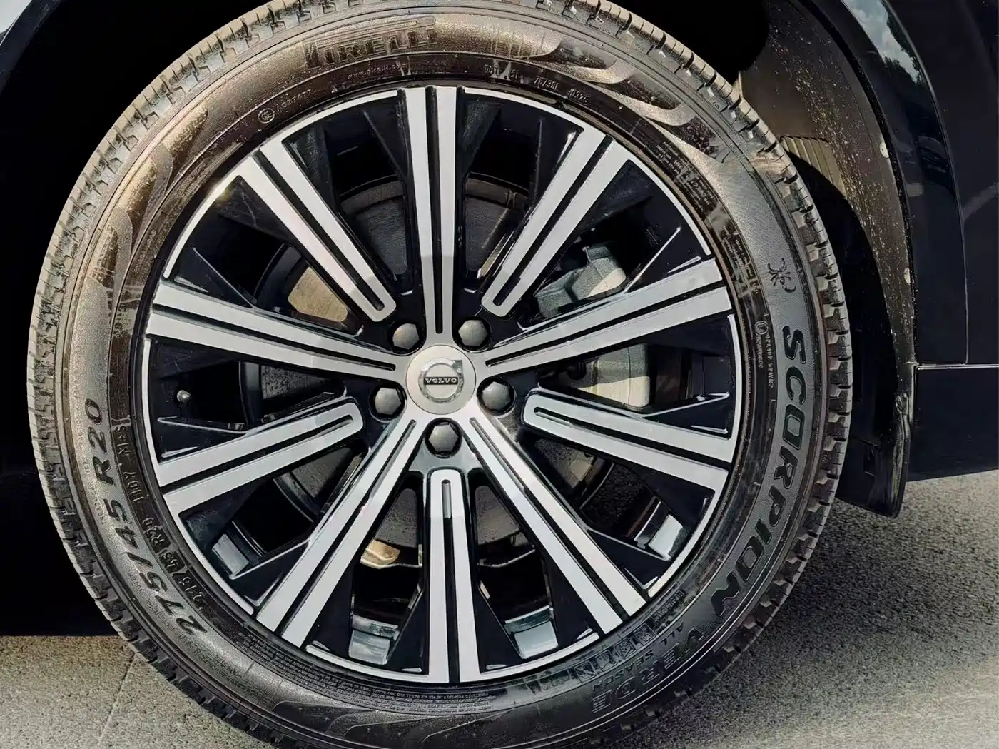 VOLVO XC90