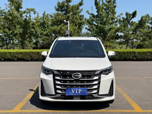 Trumpchi M6 270T DCT, Люкс, 7 мест