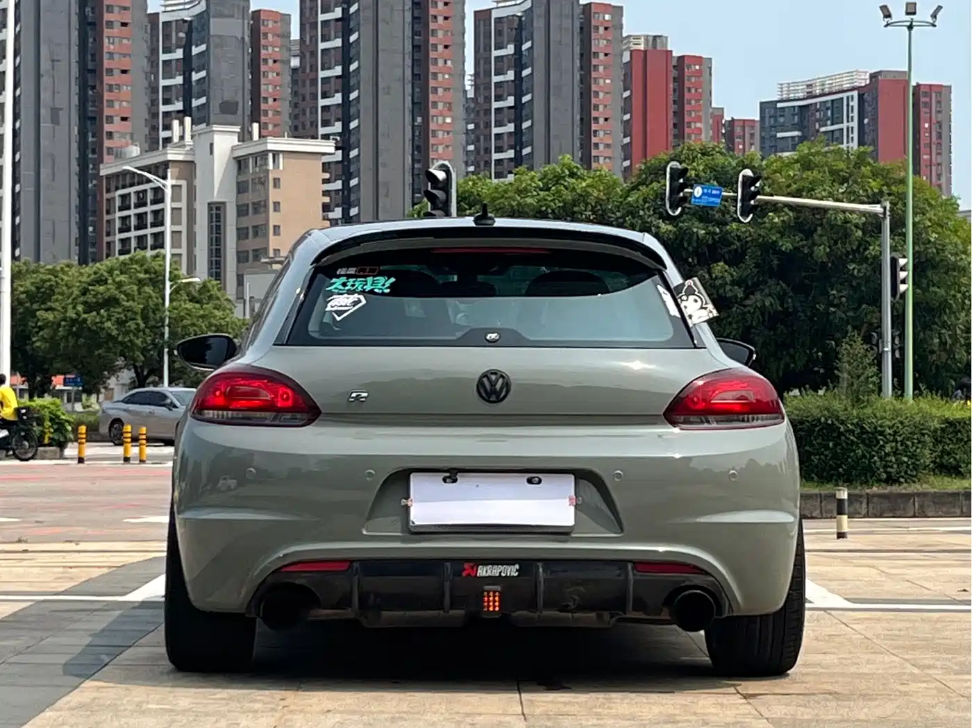 Volkswagen Scirocco 2011 Model R 2.0TSI фото 8
