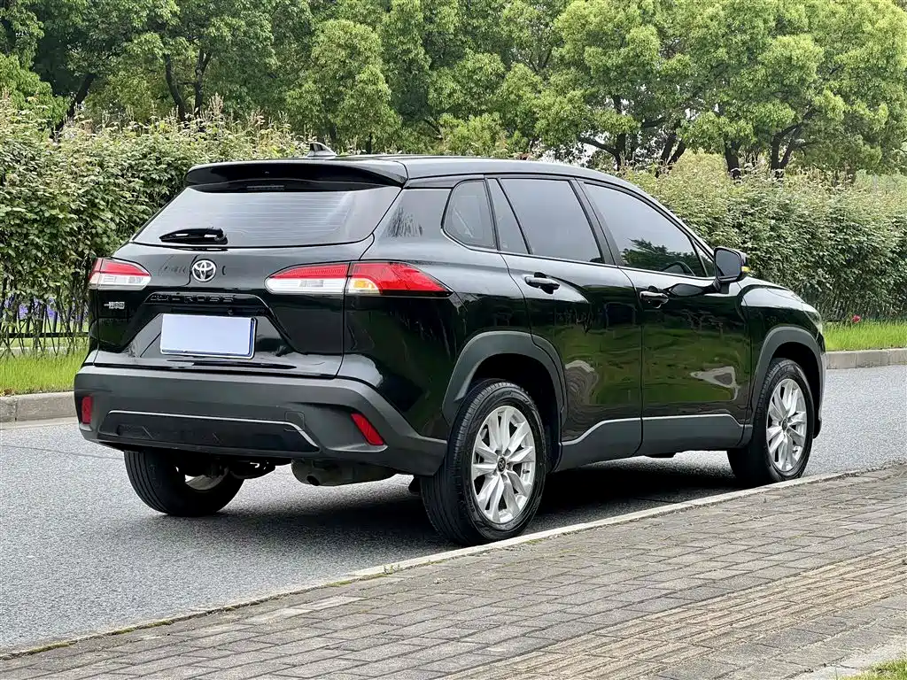 Toyota Corolla Cross 2022 2.0L Elite Edition фото 4