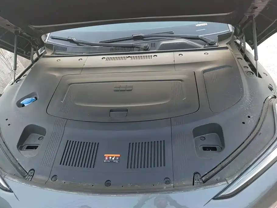 GEELY GALAXY GALAXY E8