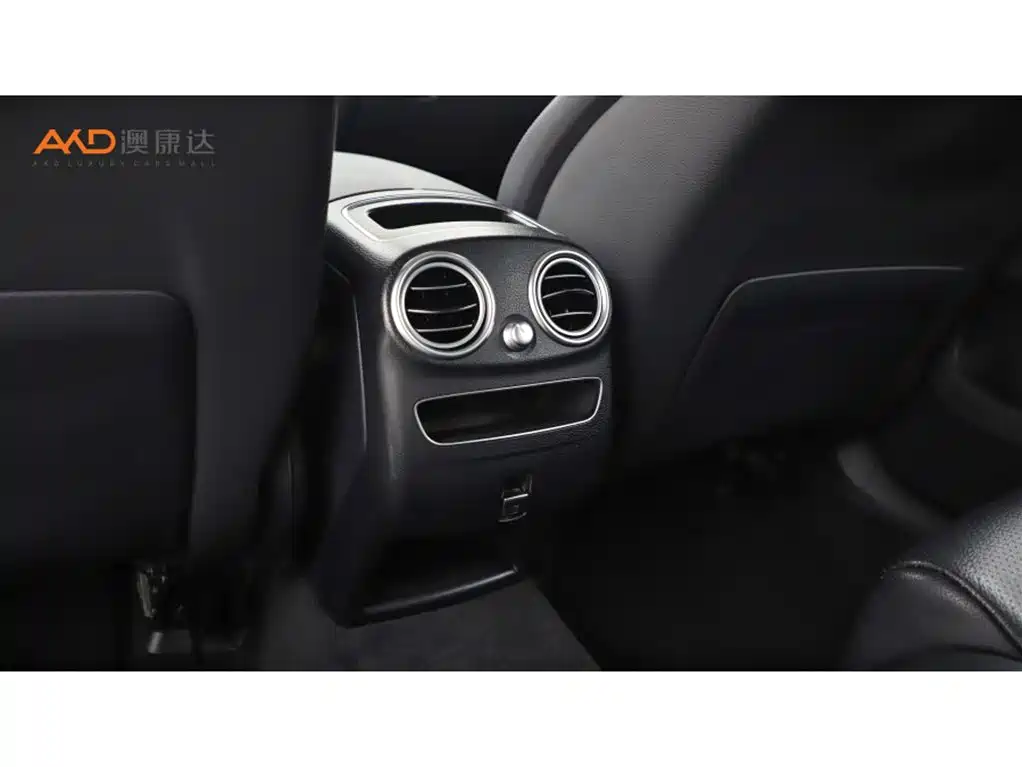 Mercedes-Benz GLC 2021 GLC 260 L 4MATIC Sporty фото 9
