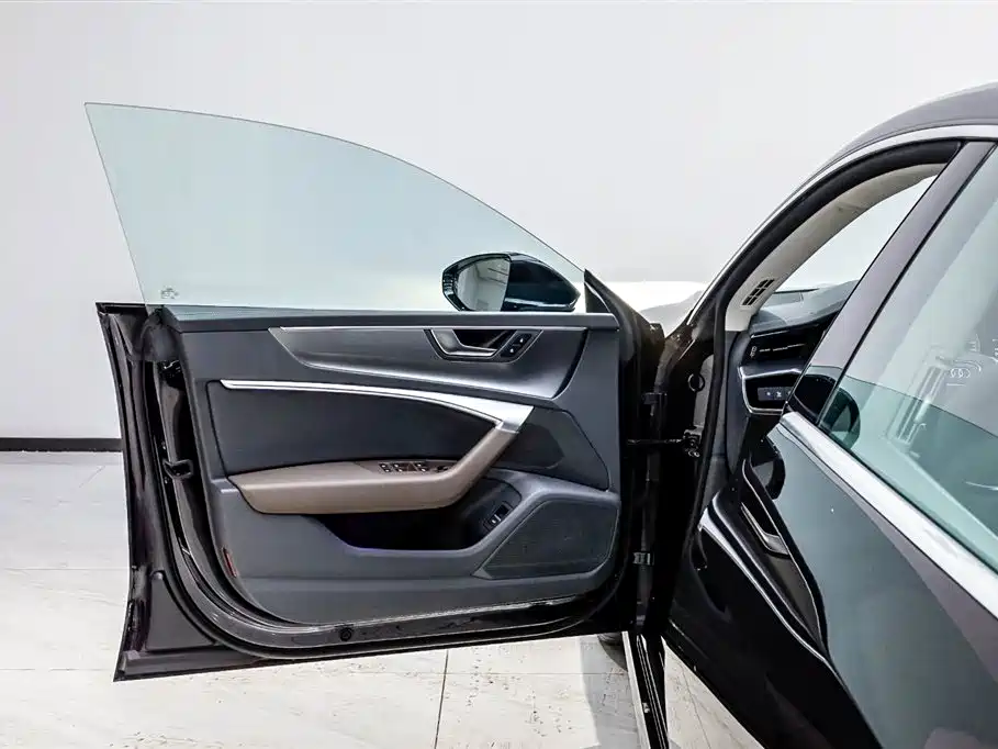 Audi A7L 2024 45TFSI S-line Dream Edition Crystal Package фото 8