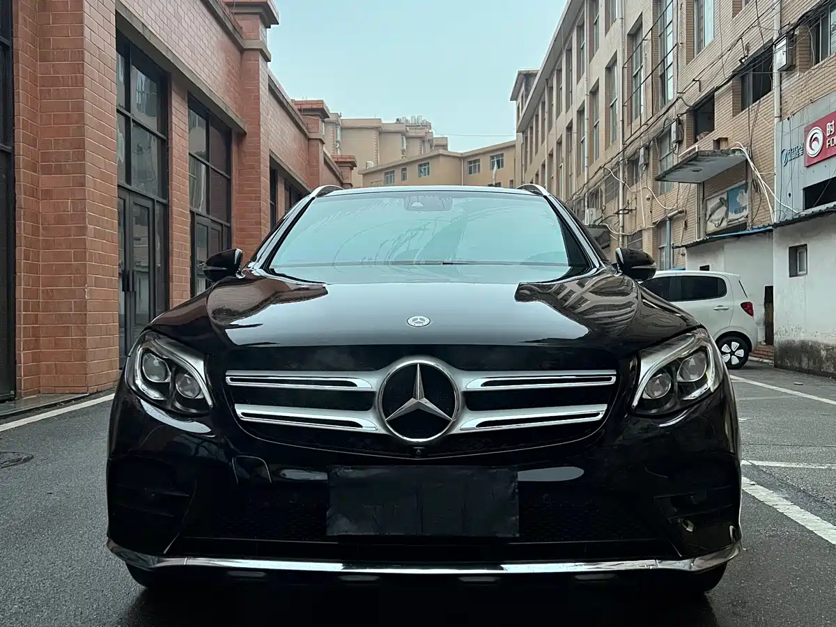 Mercedes-Benz GLC 2018 Facelift GLC 300 4MATIC Dynamic фото 3
