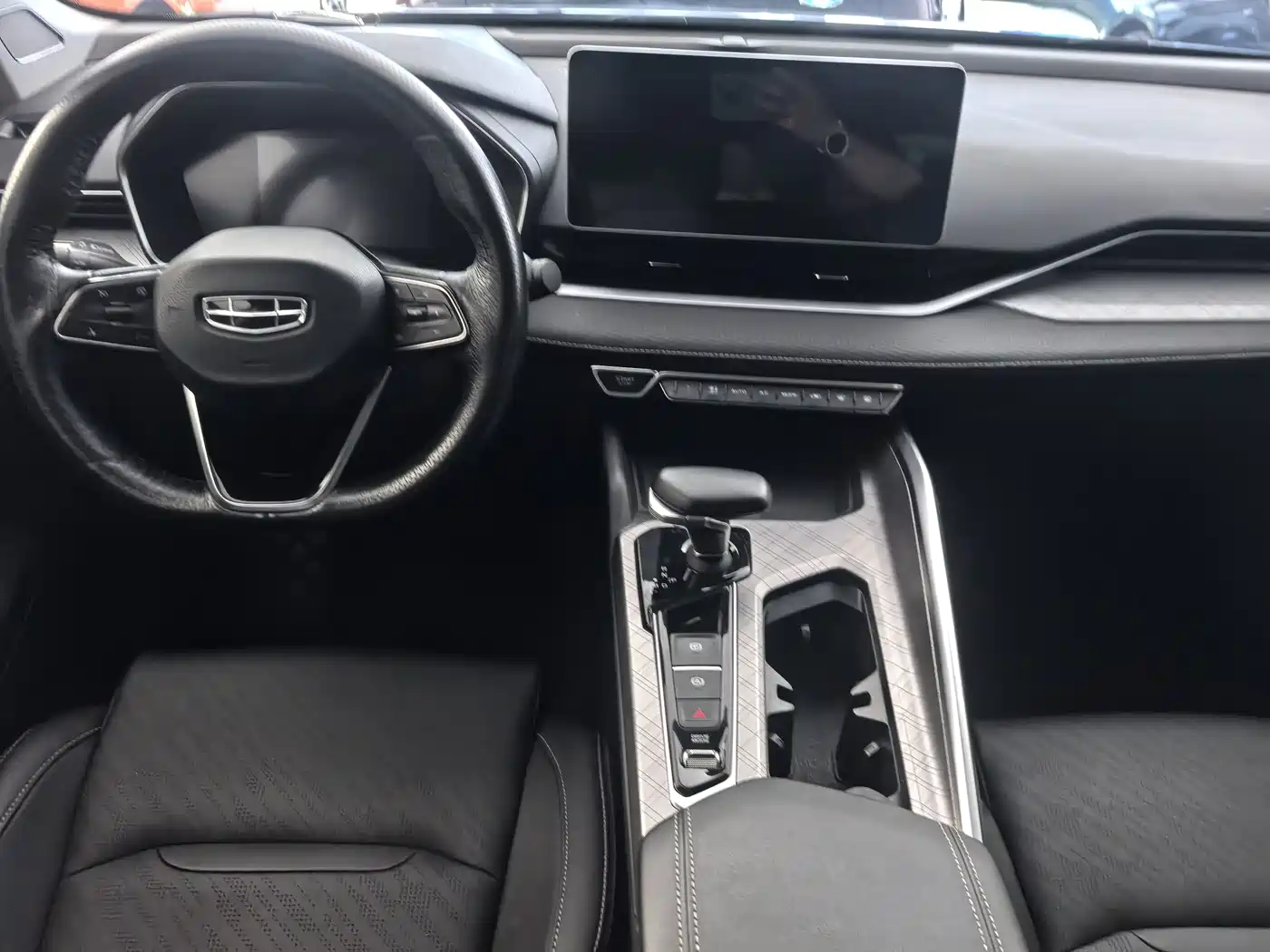 Фото 9 - Geely Preface