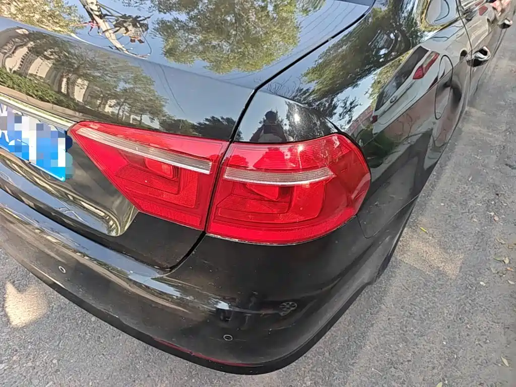 Фото 8 - Volkswagen Lavida