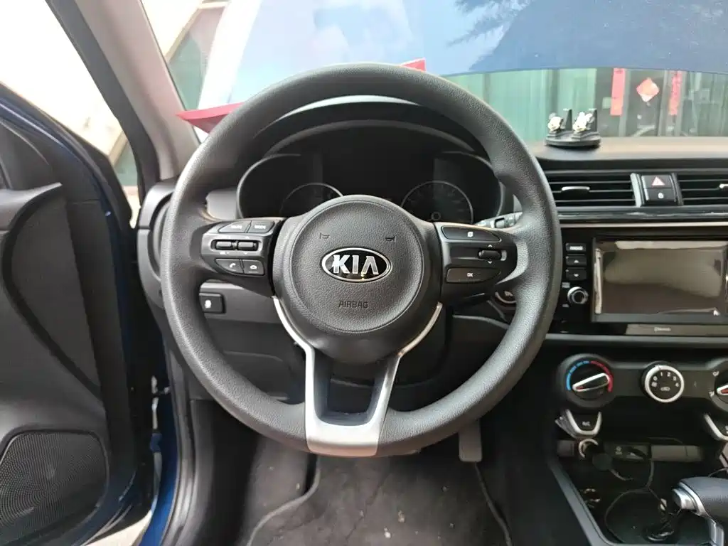 Kia KX CROSS 2018 2017 1.4L AT GLS