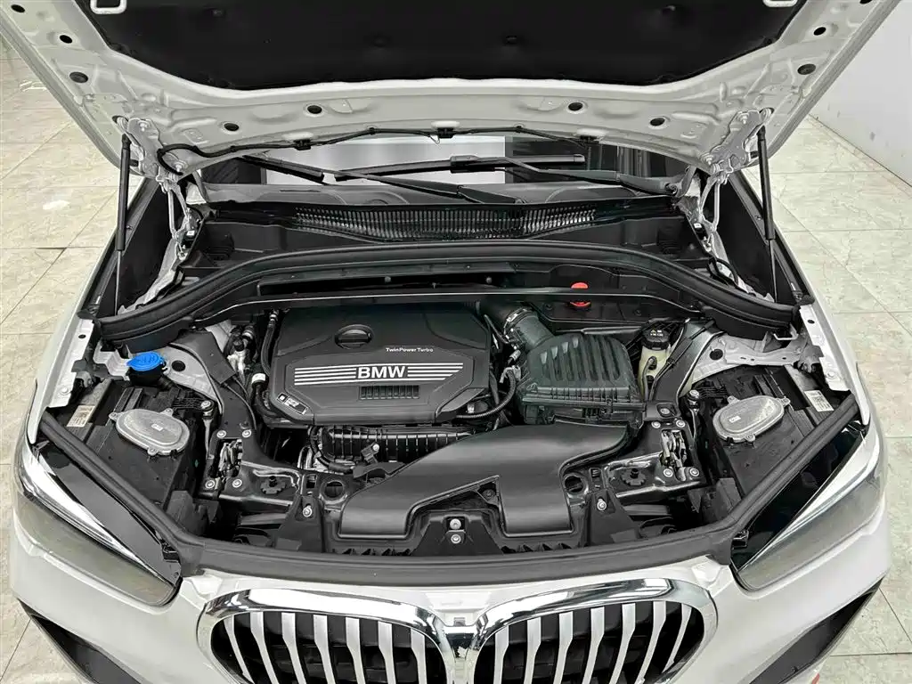 BMW X1 2022 sDrive20Li Fashion фото 21