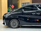 صورة 13 - Lexus LM