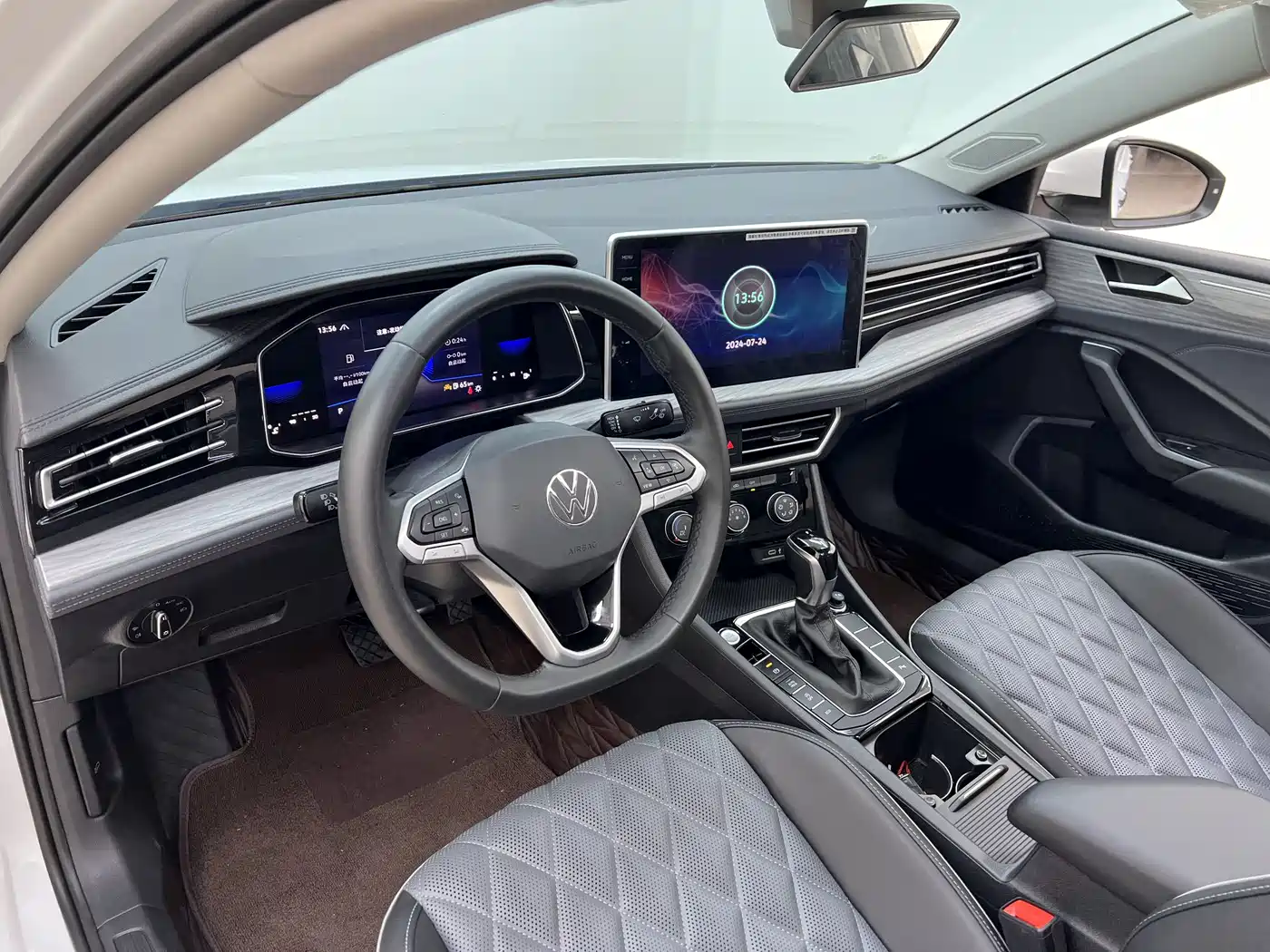 Volkswagen Sagitar 2023 300TSI DSG Surpassing Edition фото 9