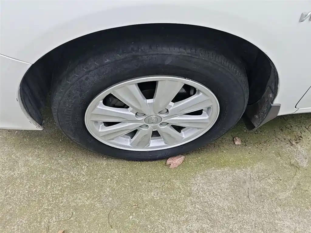 BYD L3 2015 2015 Energy-saving Edition 1.5L Automatic Comfort