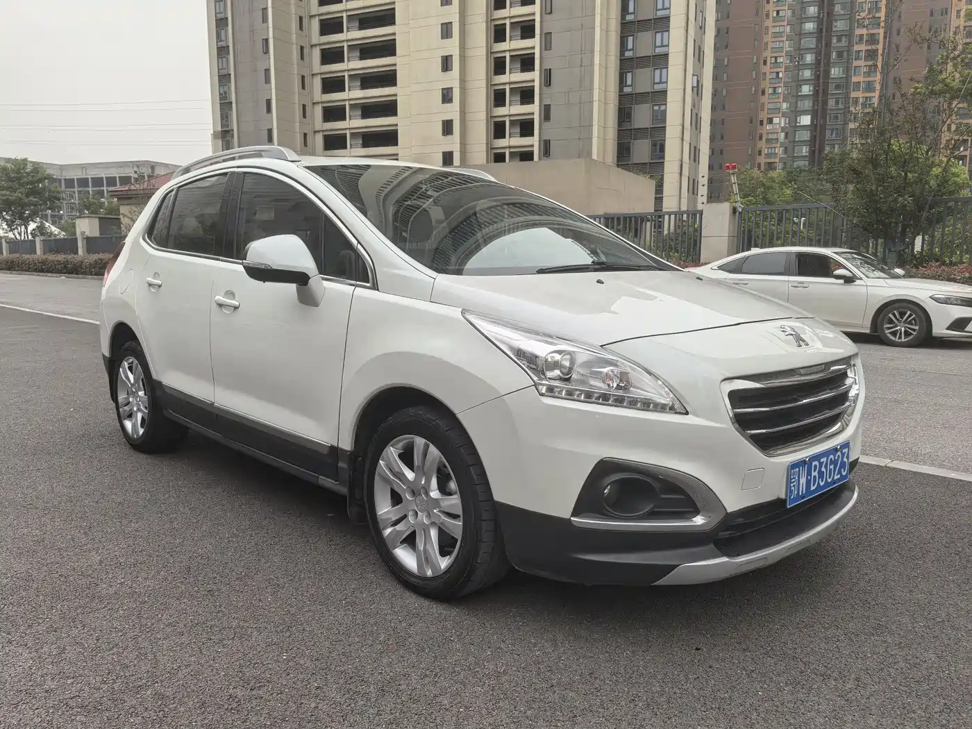 Peugeot 3008 2015 2.0L Automatic Trend Edition фото 8