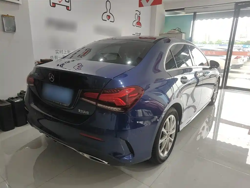 MERCEDES-BENZ CLASS A