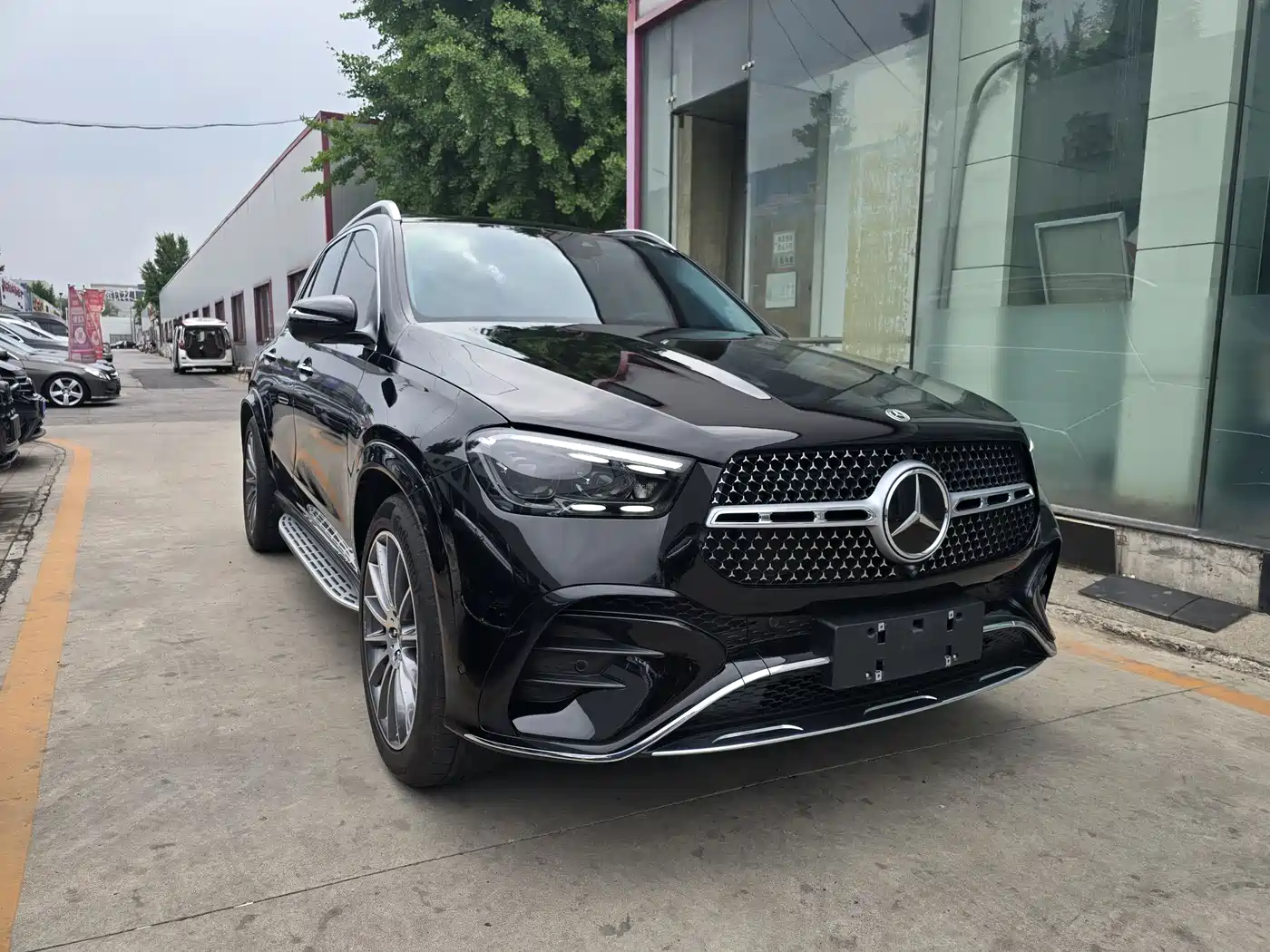 Mercedes-Benz GLE 2024 GLE 450 4MATIC Luxury фото 3