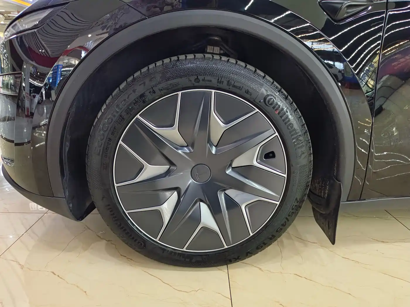 Tesla Model Y L 2025 2025 Facelift Long Range AWD