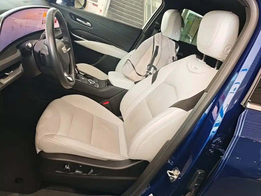 Cadillac XT4 2024 2024 28T 2WD Premium