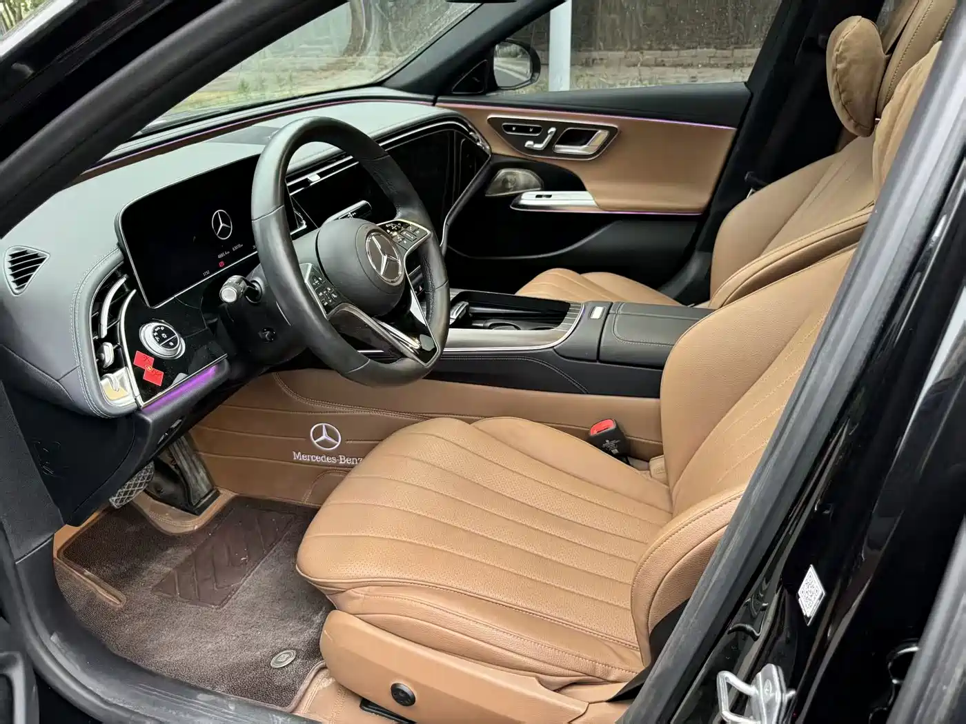 Фото 5 - Mercedes-Benz E-Class