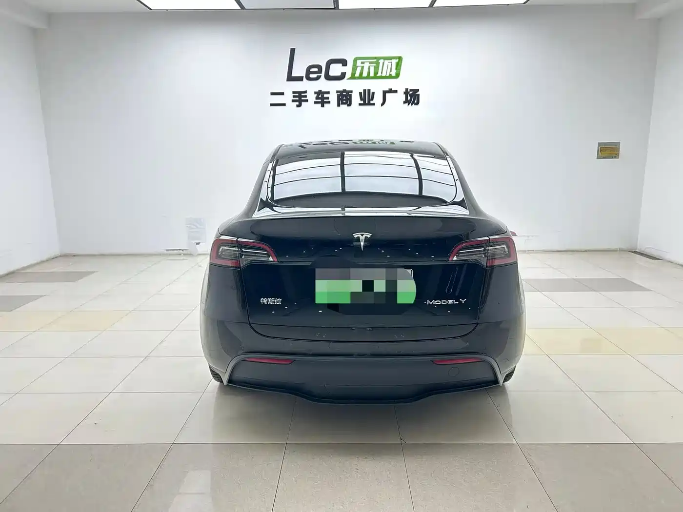 Фото 8 - Tesla Model Y