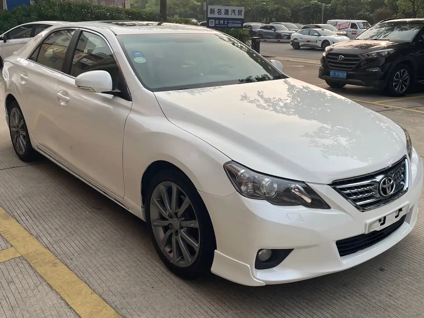 Toyota Reiz 2012 2.5V Grace Elite Styling Edition фото 3