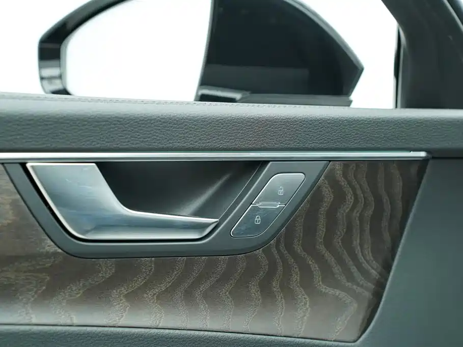 Audi A6L 2019 45 TFSI quattro Exclusive Elegance фото 11