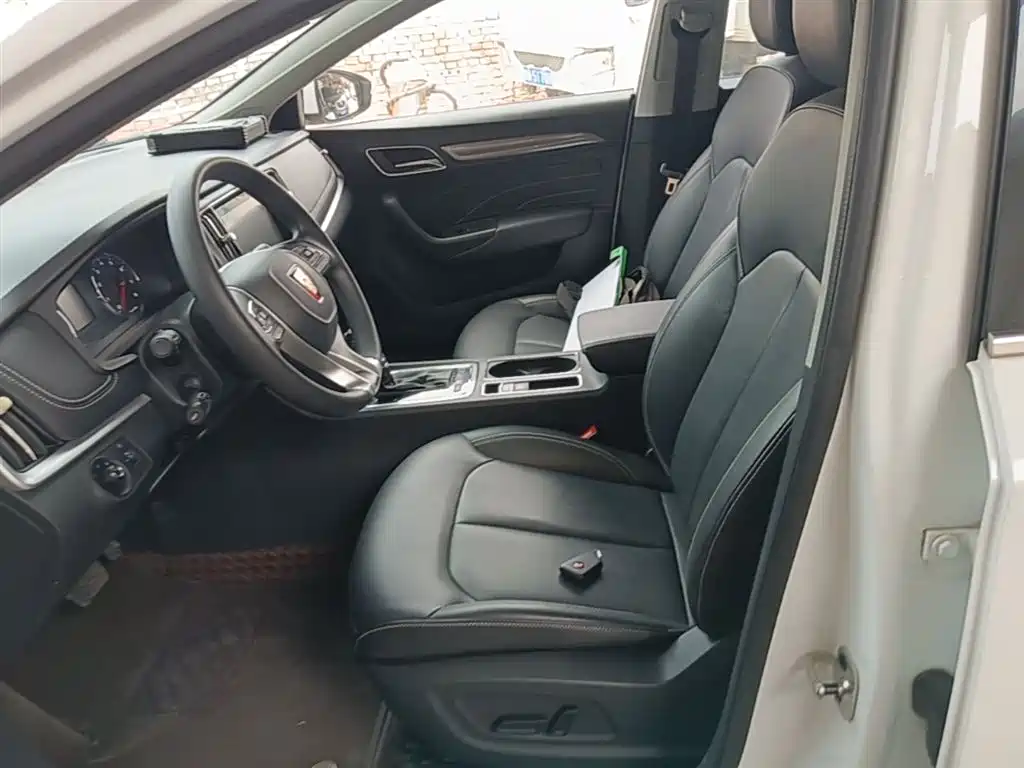 Roewe i6 2021 2020 PLUS 1.6L CVT 4G Connected Glory Flagship Edition