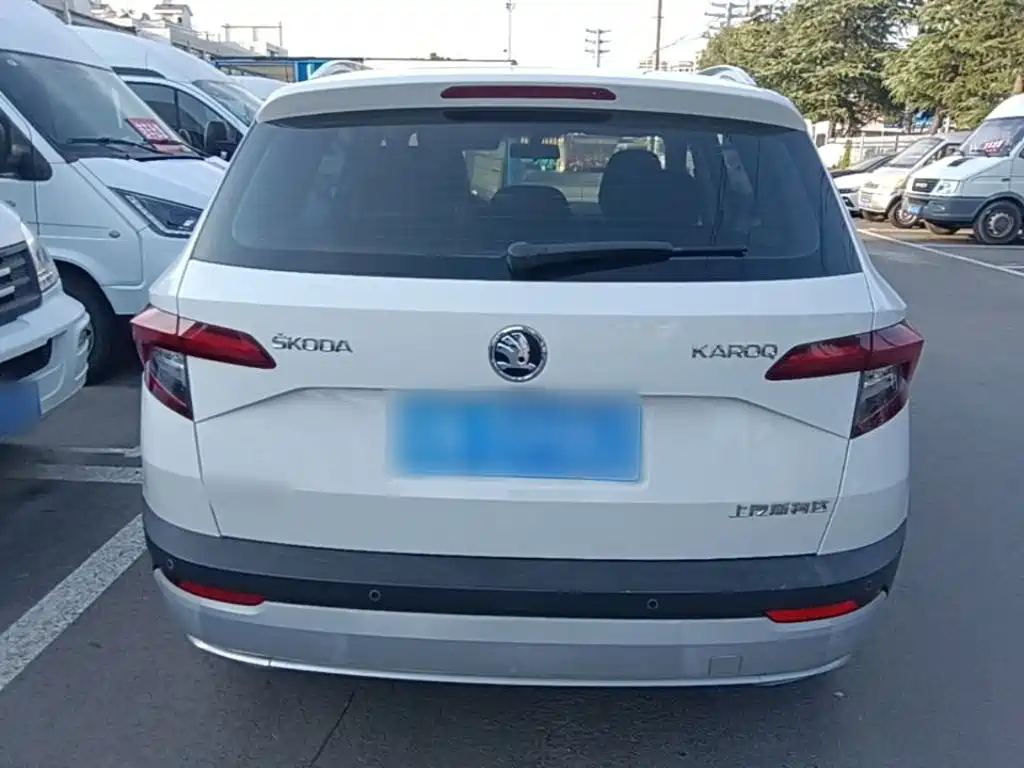 Фото 6 - Škoda Karoq