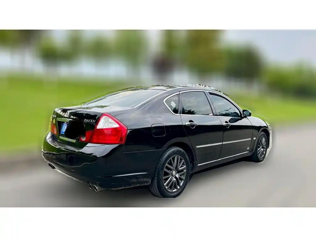 Nissan Fuga 2006 2005 350 Luxury Edition