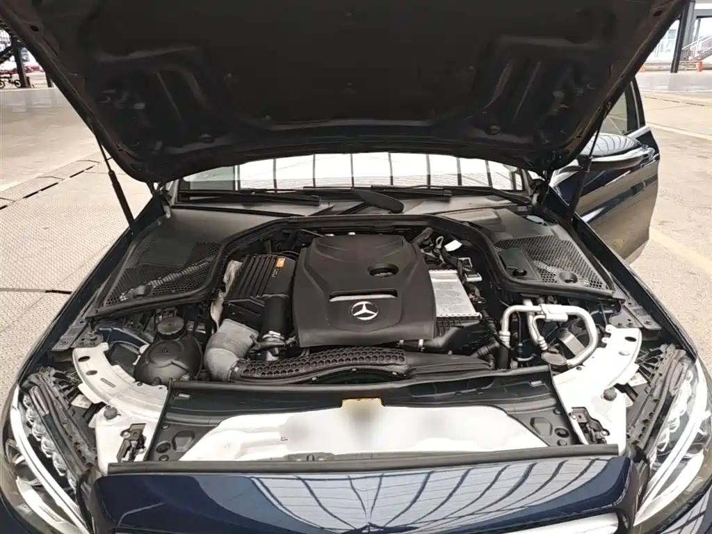Фото 20 - Mercedes-Benz C-Class