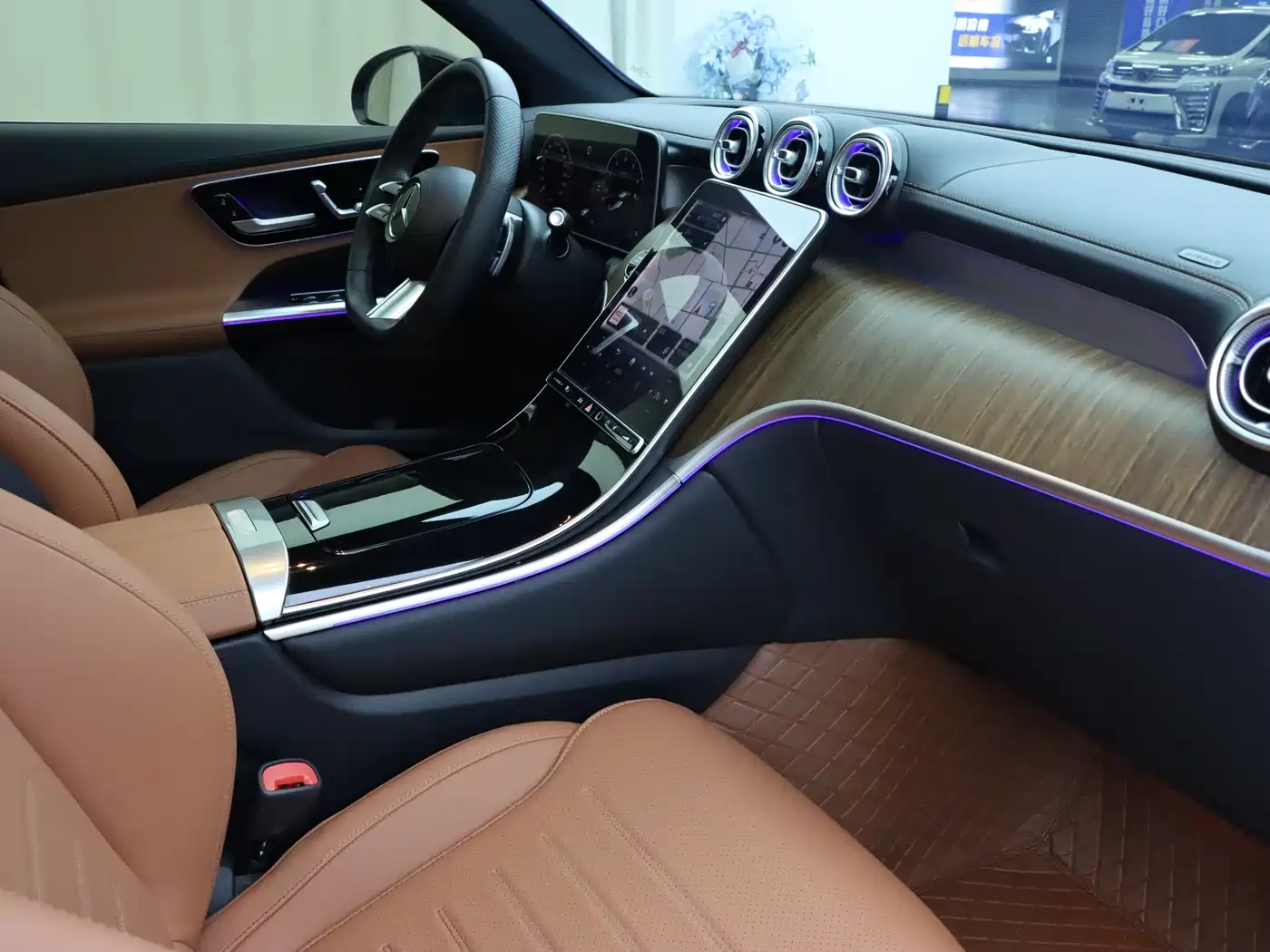 Mercedes-Benz GLC 2024 GLC 300 L 4MATIC Dynamic 5-seater фото 9