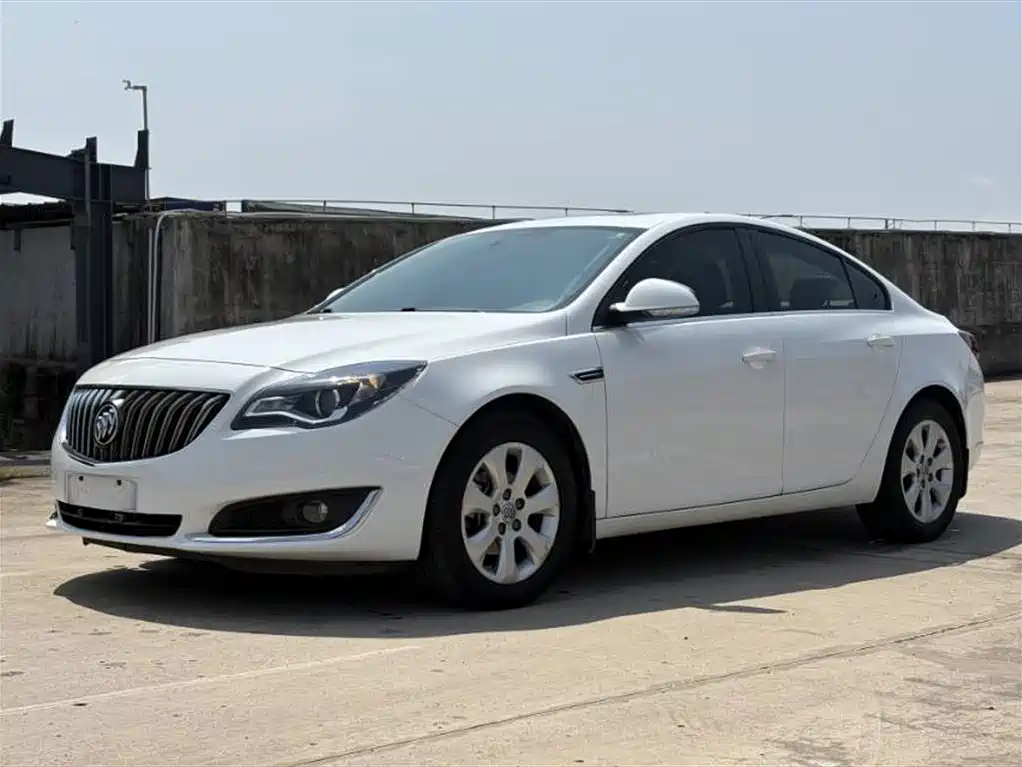 Buick Regal 2015 2.0L Elite Fashion Model
