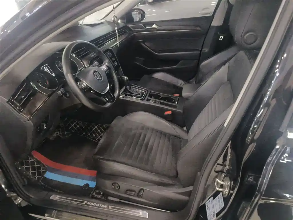 Volkswagen Magotan 2018 380TSI DSG Luxury фото 10