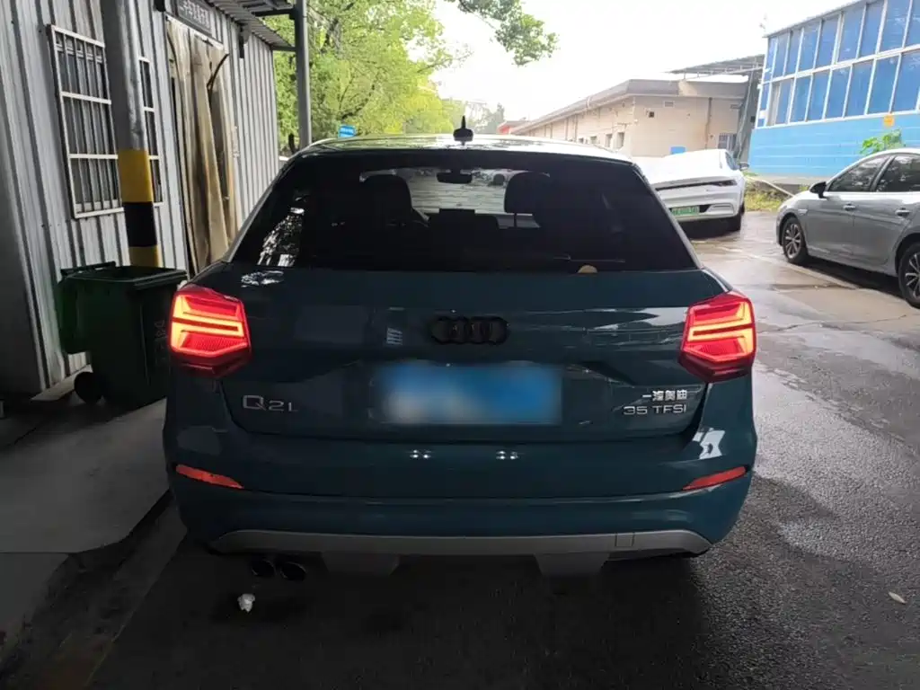 Фото 6 - Audi Q2L