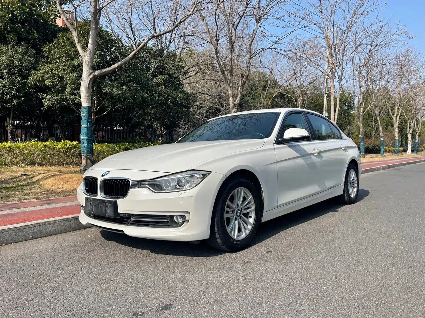 BMW 3 Series 2014 320Li Luxury Design Package