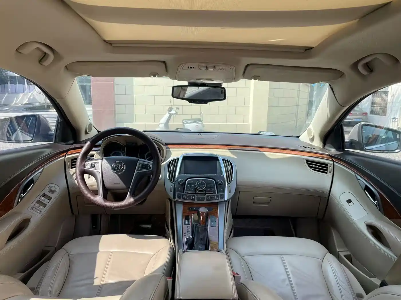 Buick LaCrosse 2012 2.4L SIDI Premium Edition фото 10