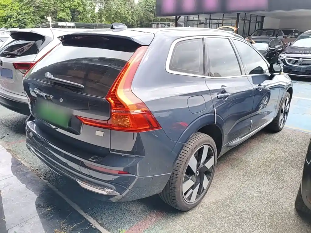 Volvo XC60 Plug-in Hybrid 2023 2024 T8 PHEV Long Range AWD Smart Elegance Luxury Edition
