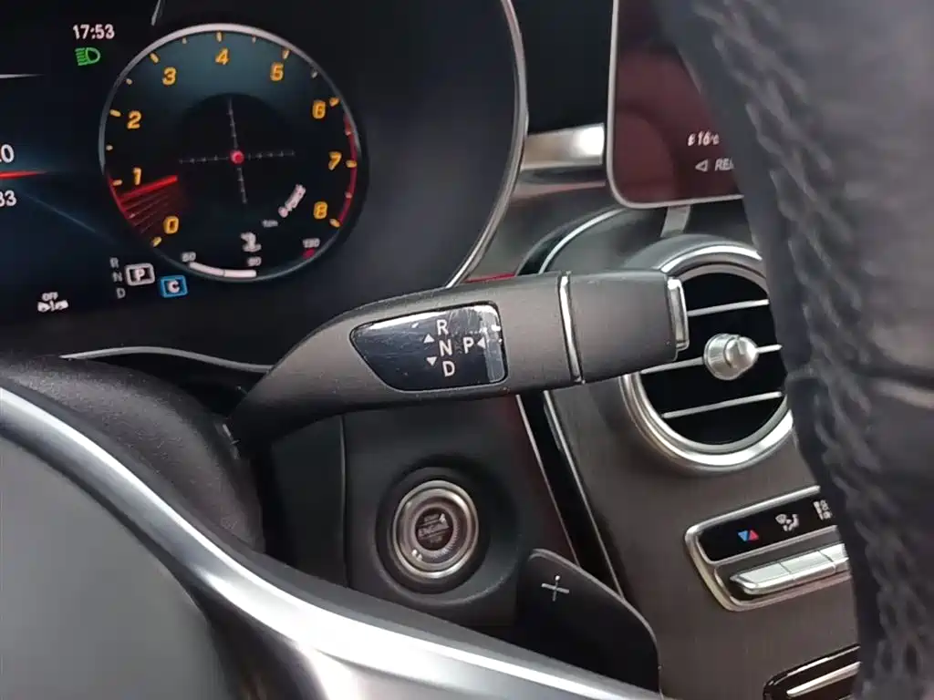 Mercedes-Benz GLC Coupe 2023 Model GLC 300 4MATIC Coupe SUV фото 14