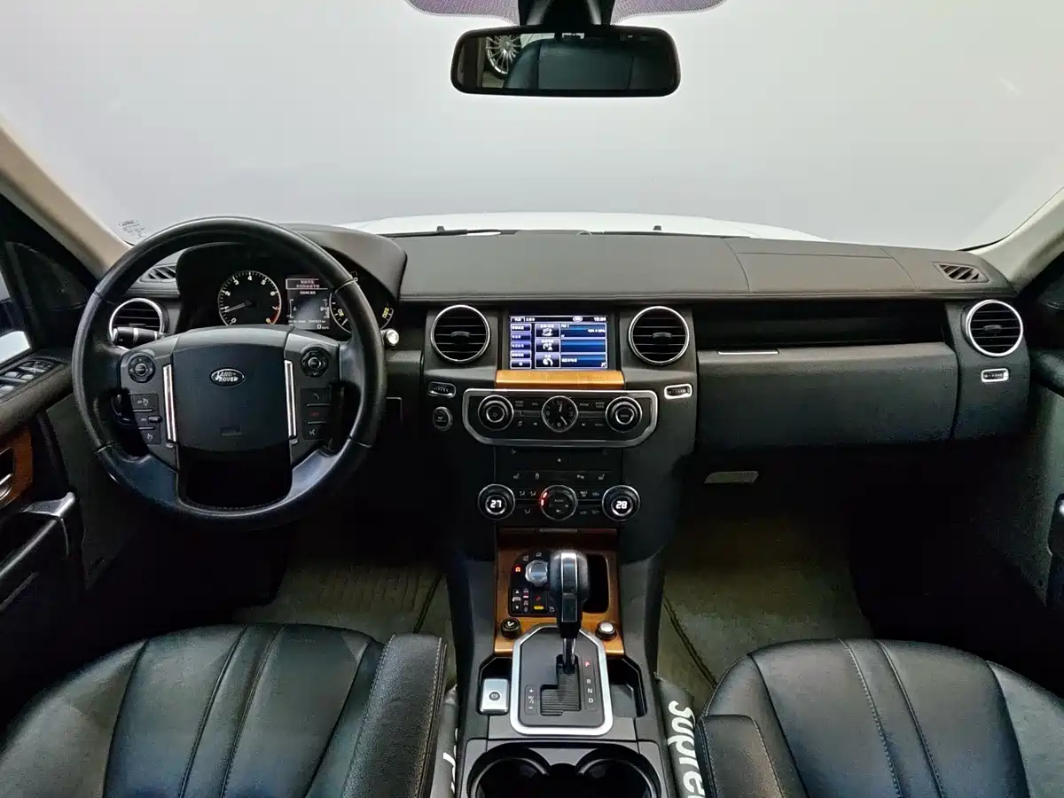 Land Rover Discovery 2012 5.0 V8 SE фото 8