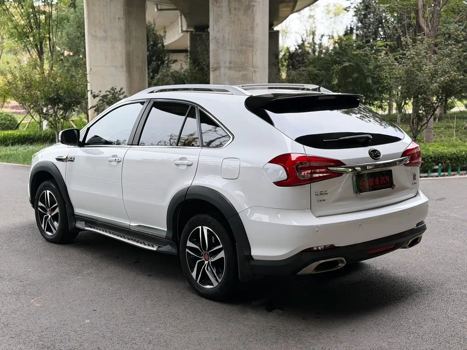 Фото 7 - BYD Tang New Energy